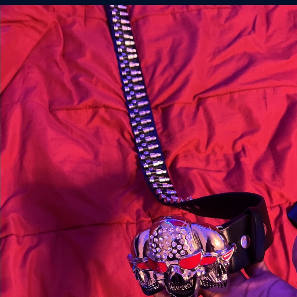 Bullet Scull leather belt